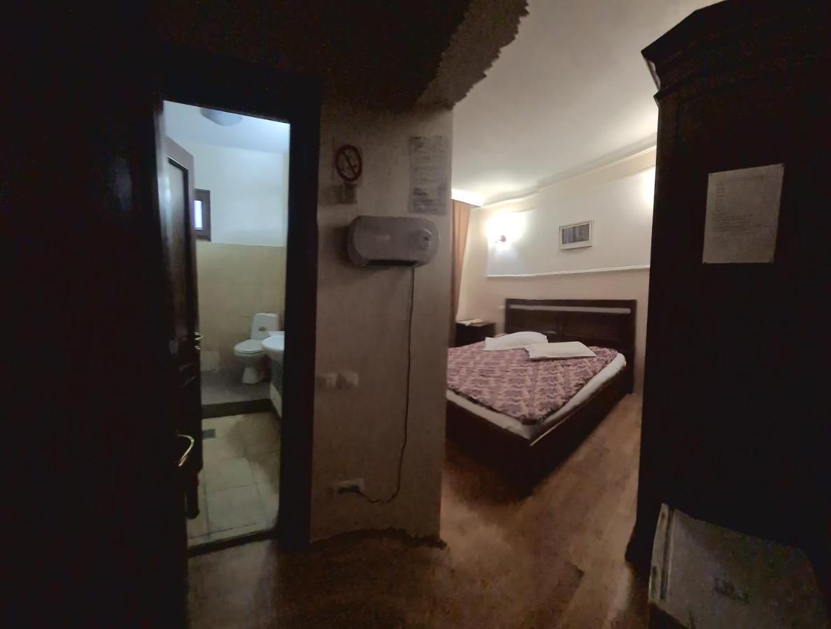 Pensiunea La Palia Iasi Eksteriør bilde